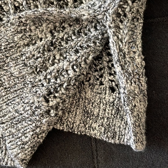 Super cute Ann Taylor open weave black and cream sweater. Super soft long sleeve - Picture 5 of 10